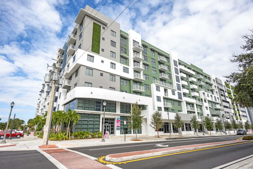 Apartments in North Miami Beach, FL - Lazul Apartments Exterior
